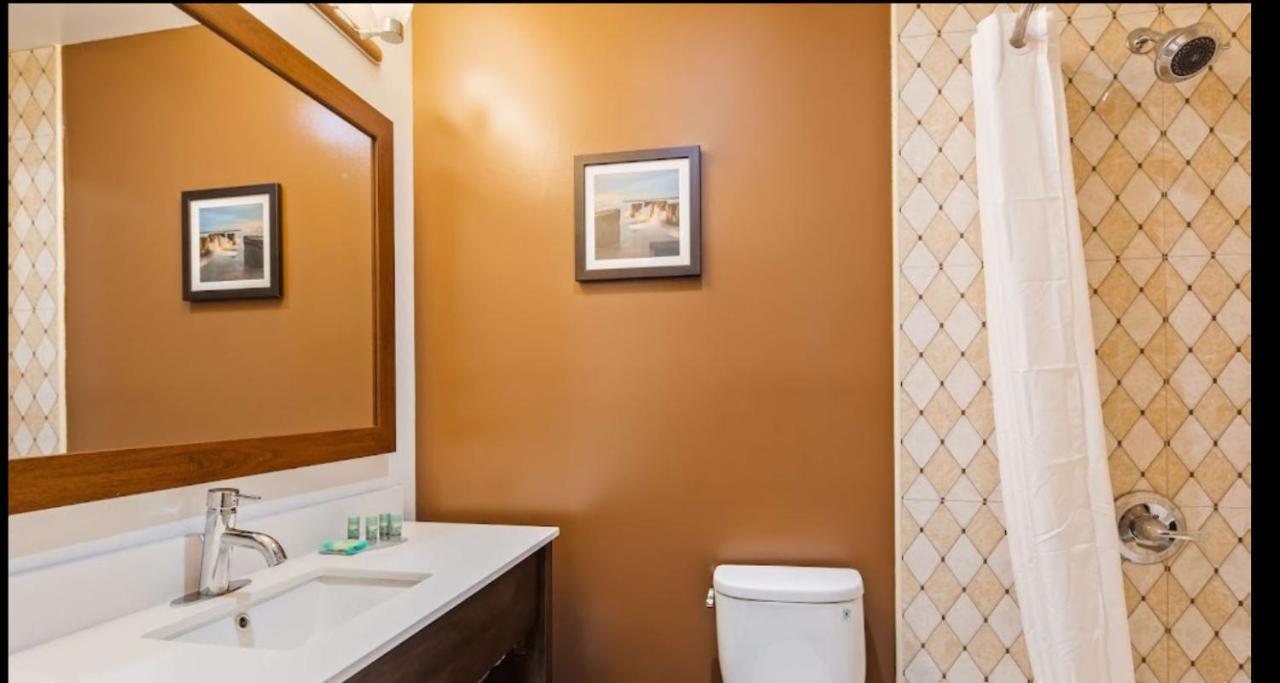 Jfk Rockaways Inn Нью-Йорк Экстерьер фото